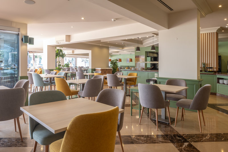 Holiday Inn Algarve Albufeira by IHG 5
