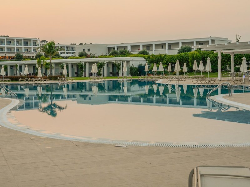 Asterias Beach Resort 14