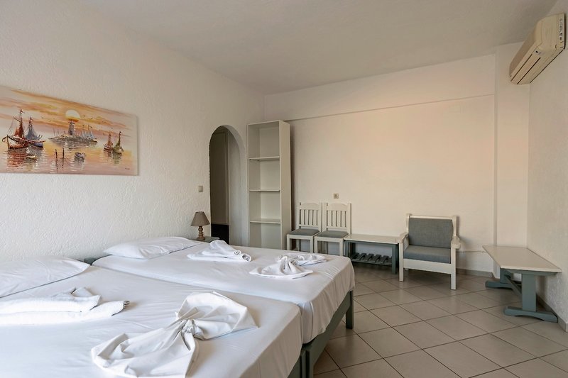Paloma Garden & Corina Hotel 11