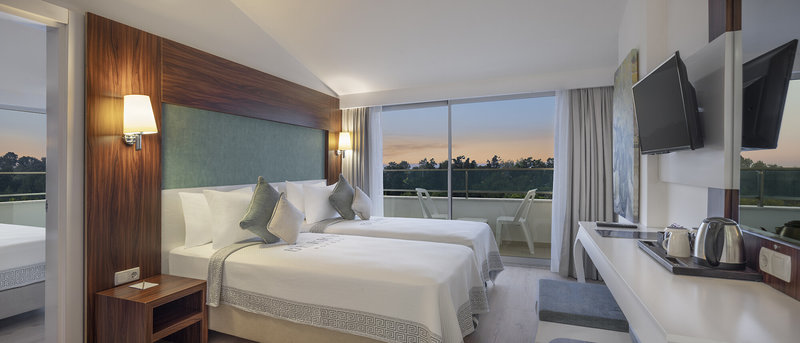 Berry Blue Hotels 6
