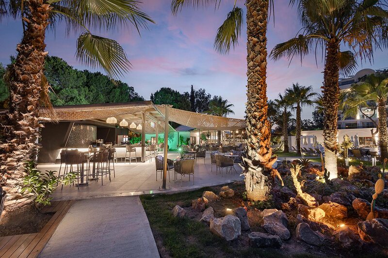 Berry Blue Hotels 82