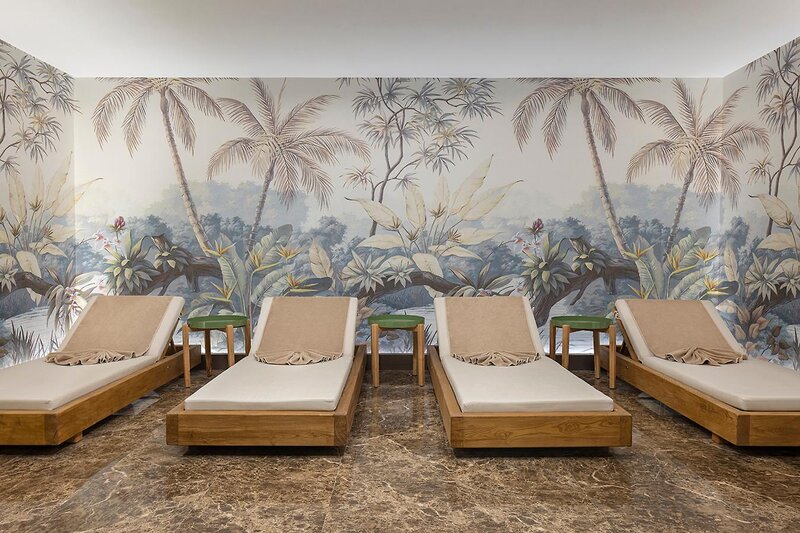 Berry Blue Hotels 88