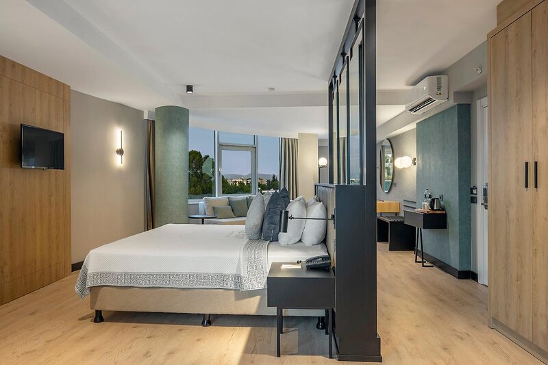 Berry Blue Hotels 93
