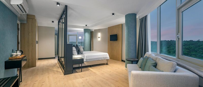 Berry Blue Hotels 95