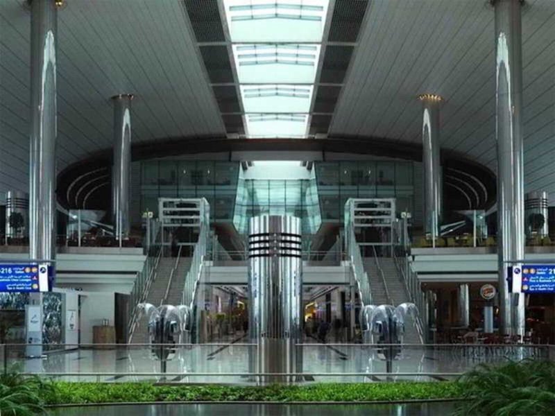 Dubai International 2 - Exterior