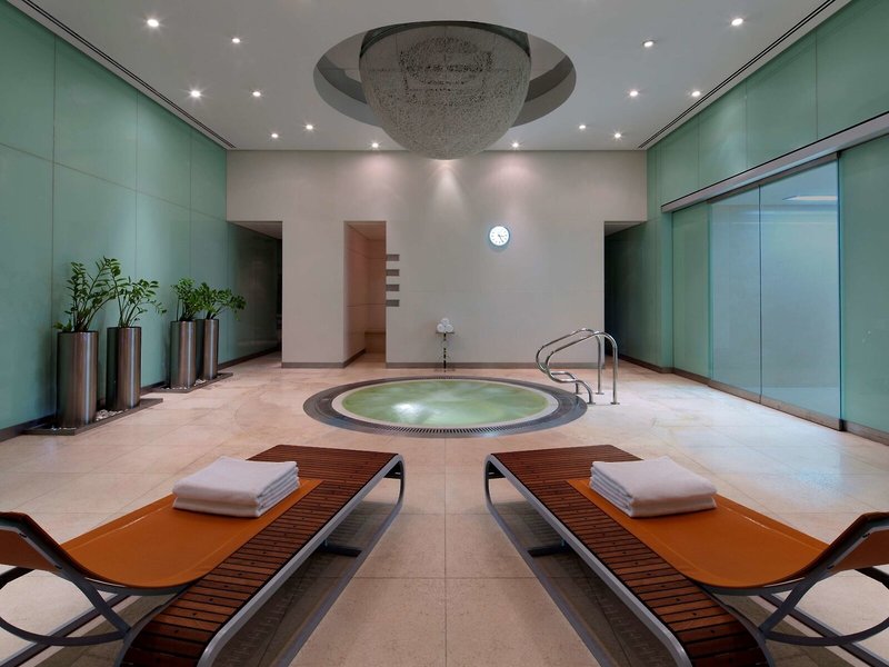 Dubai International 7 - Health & Beauty