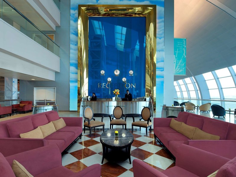 Dubai International 8 - Lounge / Lobby