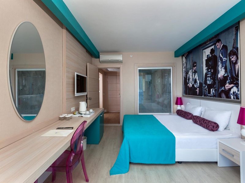 Sultan of Dreams 12 - Room Example