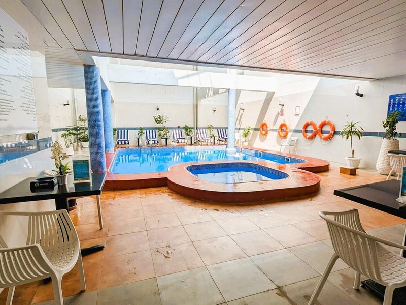 City Tower 4 - Outdoor Pool