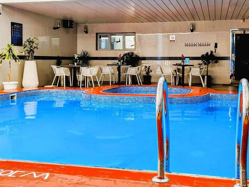 City Tower 5 - Outdoor Pool