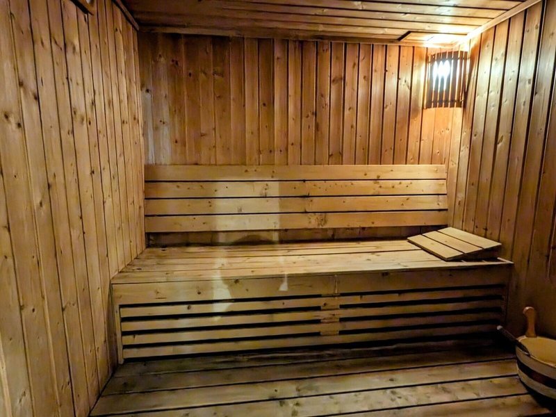 City Tower 21 - Health & Beauty