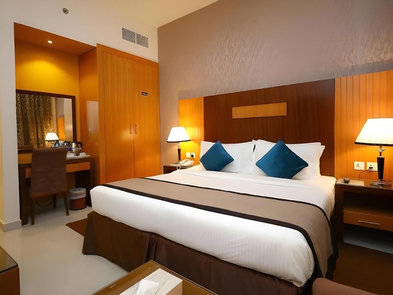 City Tower 27 - Room Example