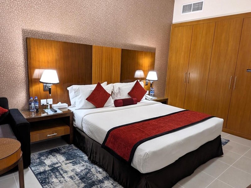 City Tower 32 - Room Example