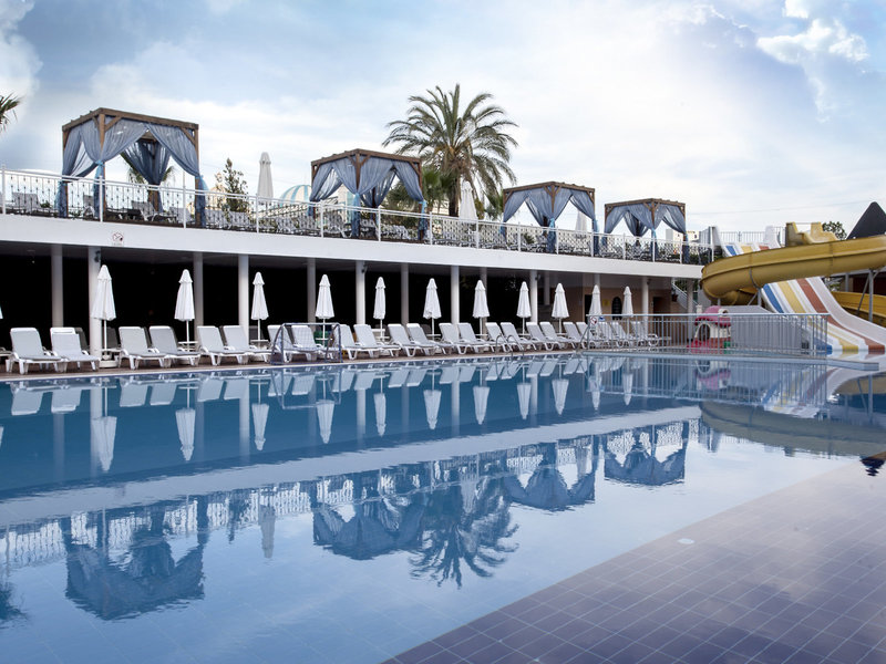 Dream World Resort & Spa 9