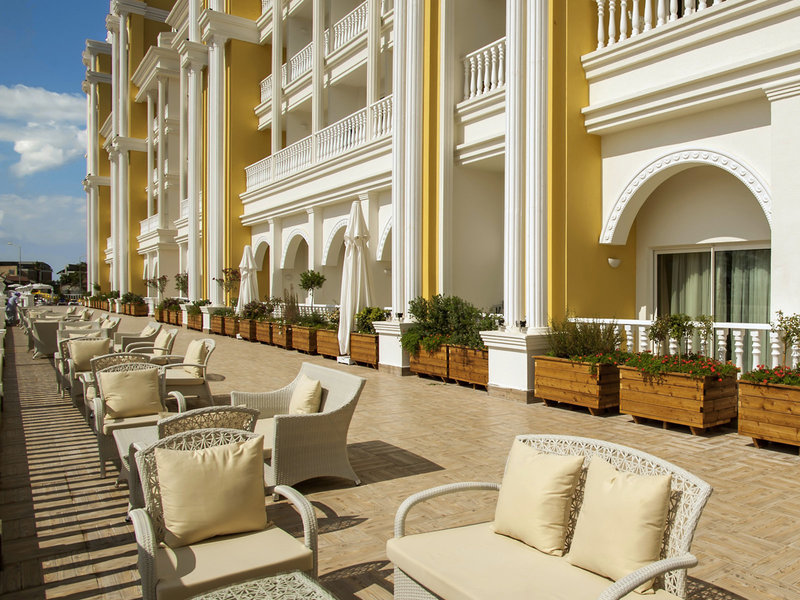 Dream World Resort & Spa 11