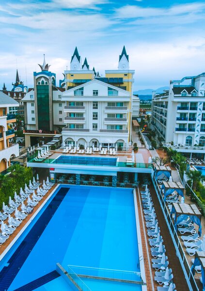 Dream World Resort & Spa 10