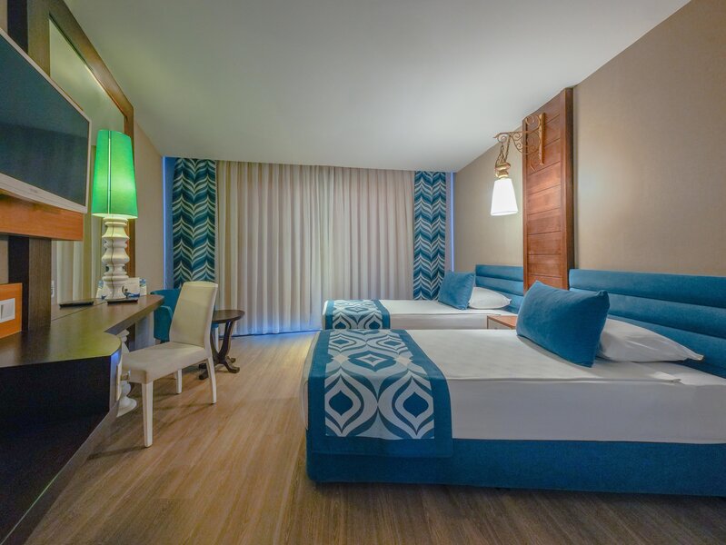 Dream World Resort & Spa 13