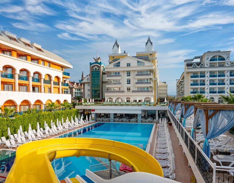 Dream World Resort & Spa 2