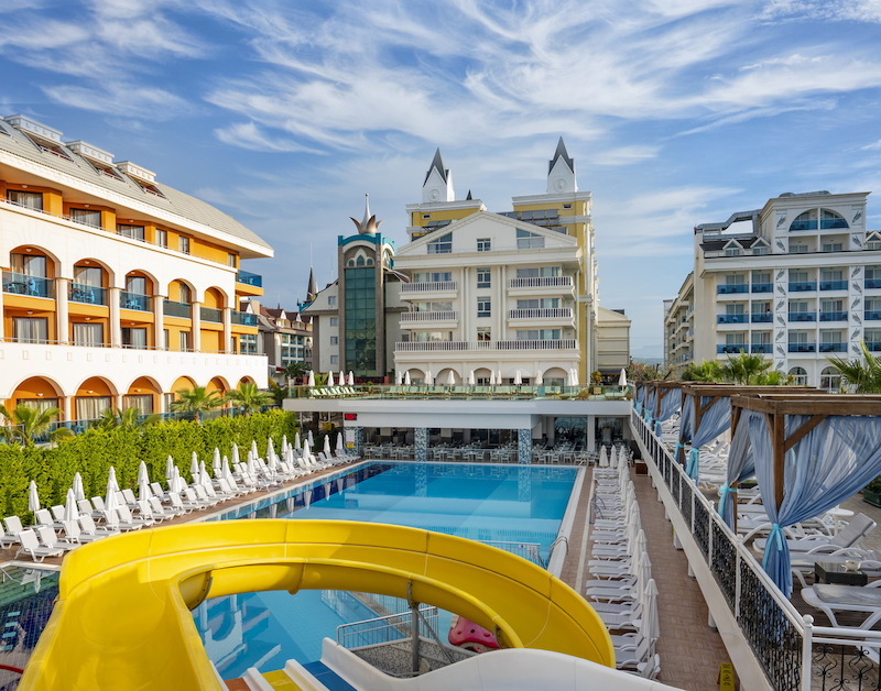 Dream World Resort & Spa 57