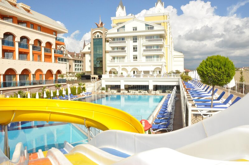 Dream World Resort & Spa 32
