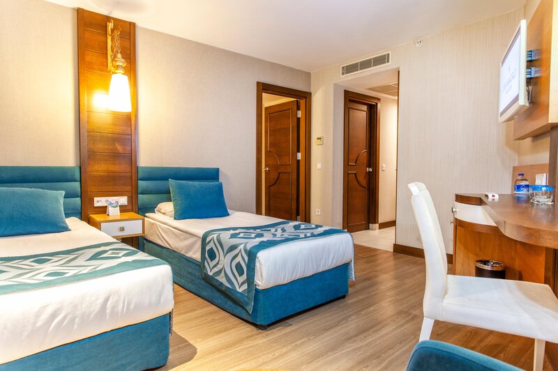 Dream World Resort & Spa 45