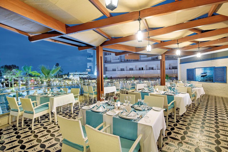 Seashell Resort & Spa 11