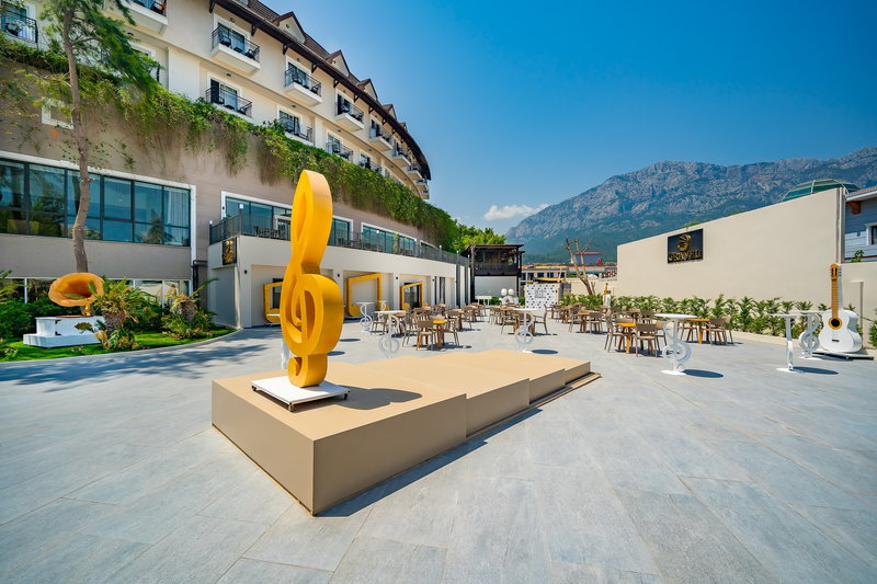 Hotel Gravel Select 12