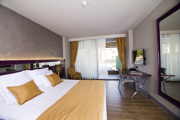 Mirage World Hotel 21