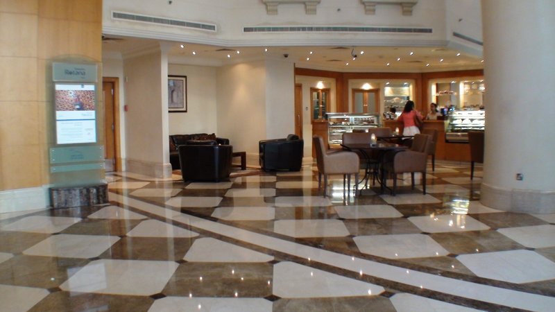 Towers Rotana 8
