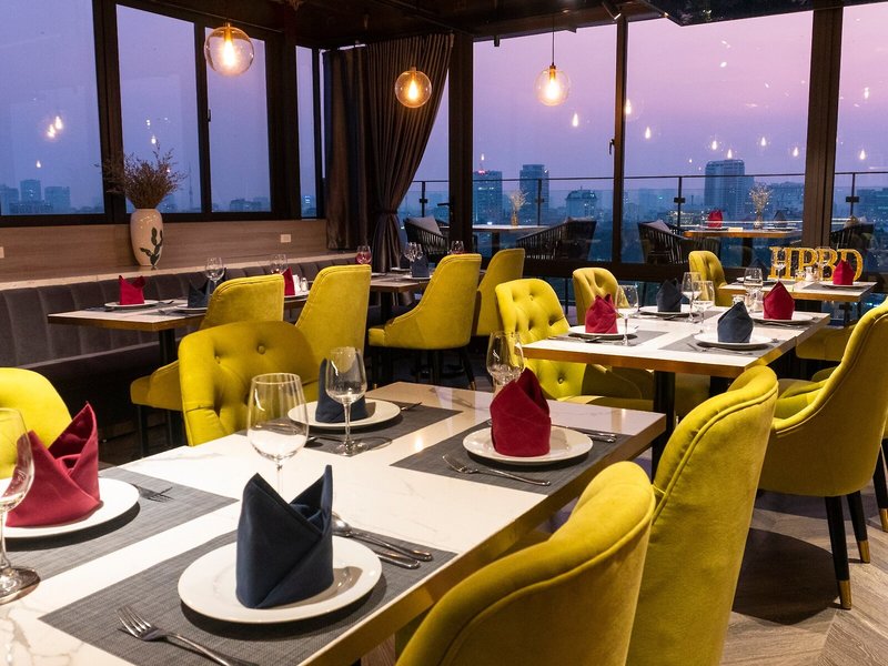 Authentic Hanoi Boutique Hotel 14