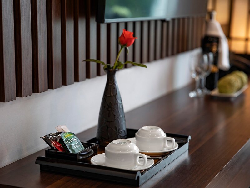 Authentic Hanoi Boutique Hotel 16