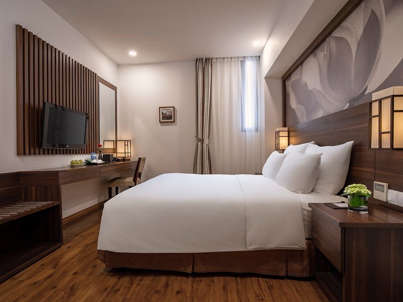 Authentic Hanoi Boutique Hotel 24