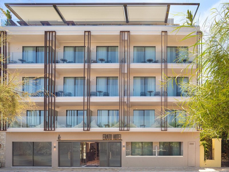 Erato Seaside Hotel