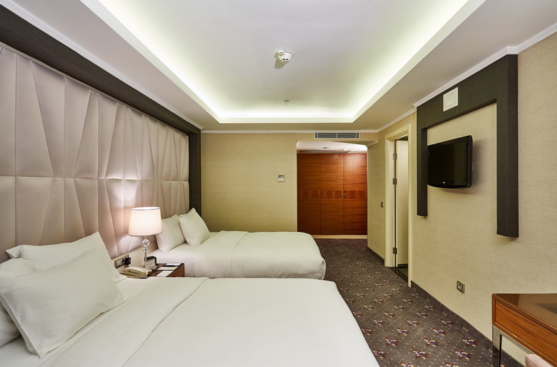 DoubleTree by Hilton Hotel Izmir - Alsancak 9