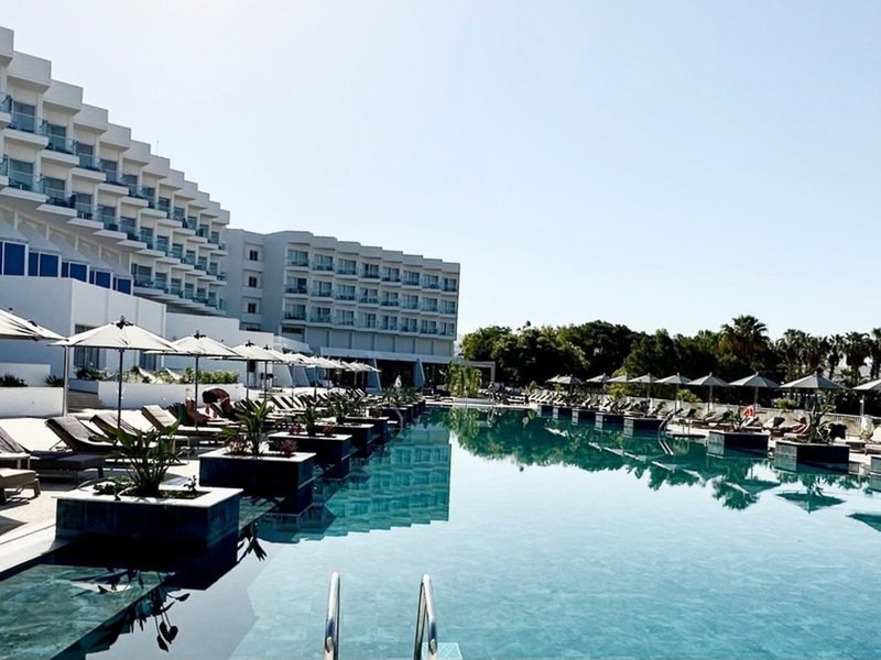 Crown Resorts Horizon 2