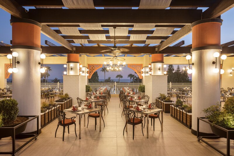 Side Star Resort 63