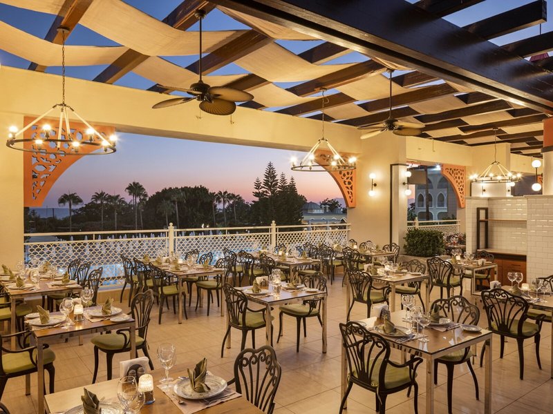 Side Star Resort 40