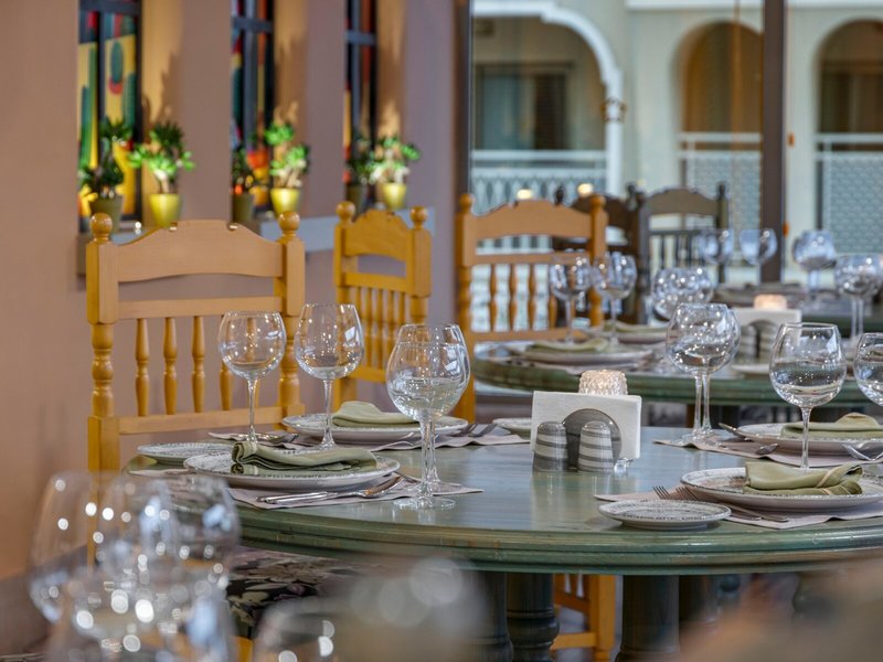 Side Star Resort 42