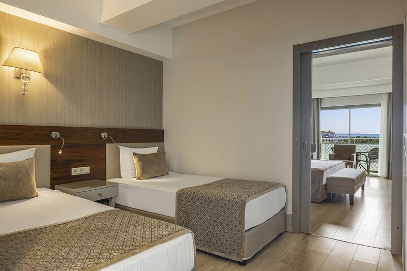 Side Star Resort 19