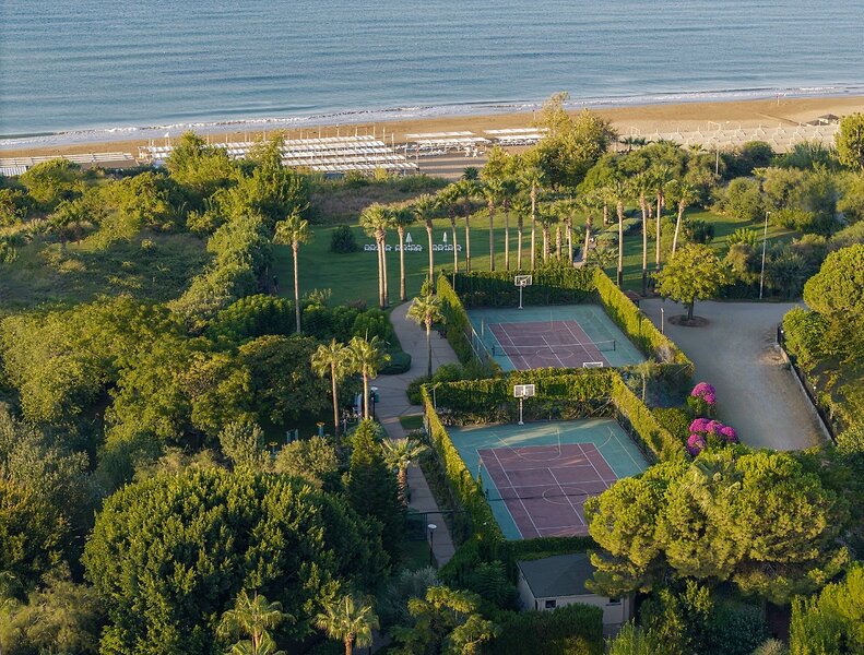 Side Star Resort 36