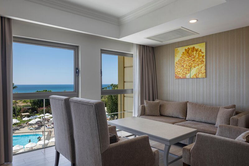 Side Star Resort 104