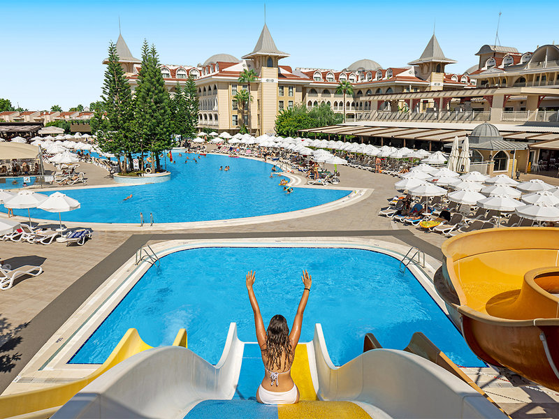 Side Star Resort 25