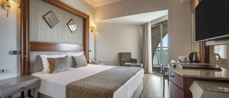 Side Star Resort 43