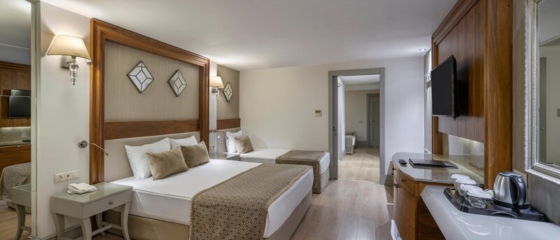 Side Star Resort 81