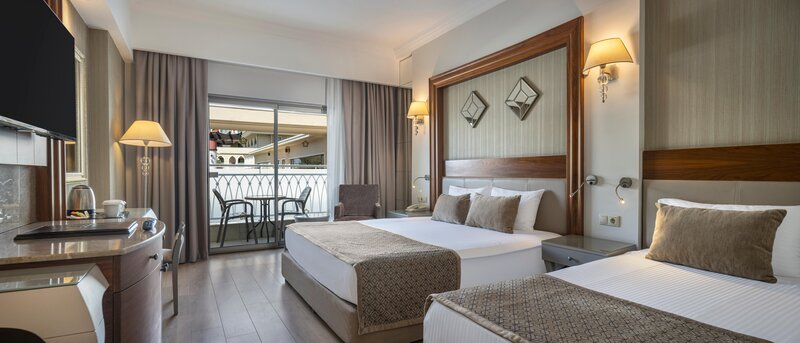 Side Star Resort 86