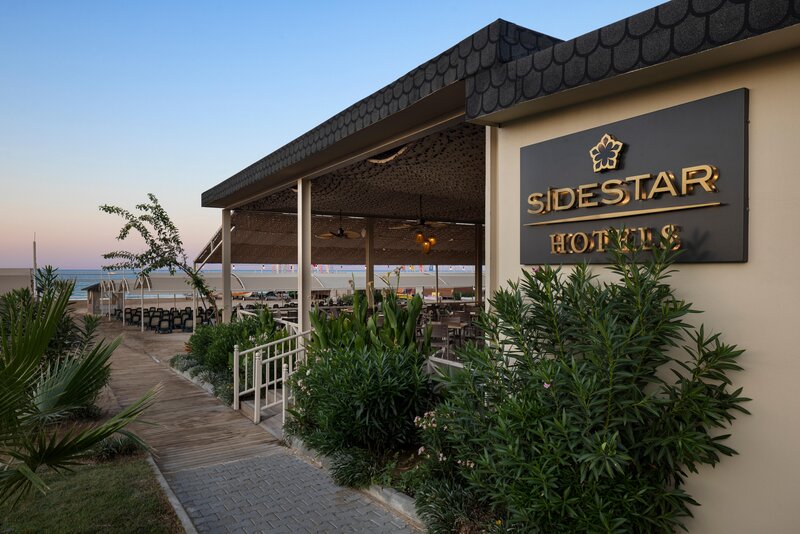 Side Star Resort 104