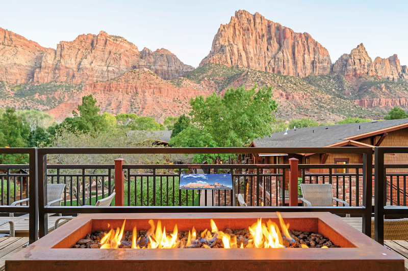 Cable Mountain Lodge 1 - Landscape