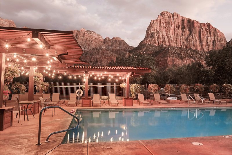 Cable Mountain Lodge 5 - Terrace