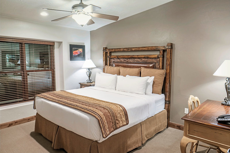 Cable Mountain Lodge 11 - Room Example