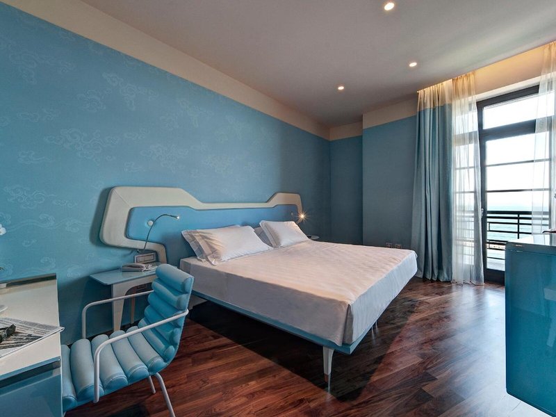 Grande Albergo delle Nazioni 25
